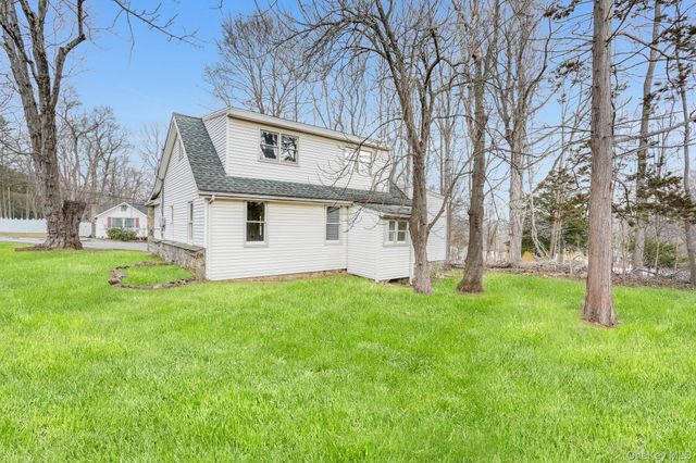 24 Amazon Road, Carmel, NY 10512