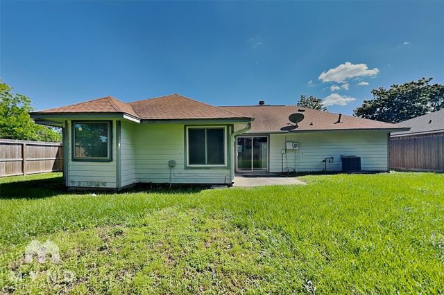 10002 Green Valley Lane, Houston, TX 77064