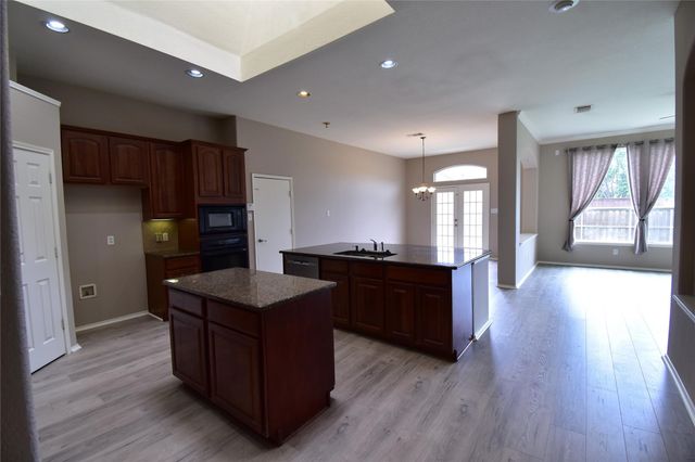 13020 Bugatti Drive, Frisco, TX 75033