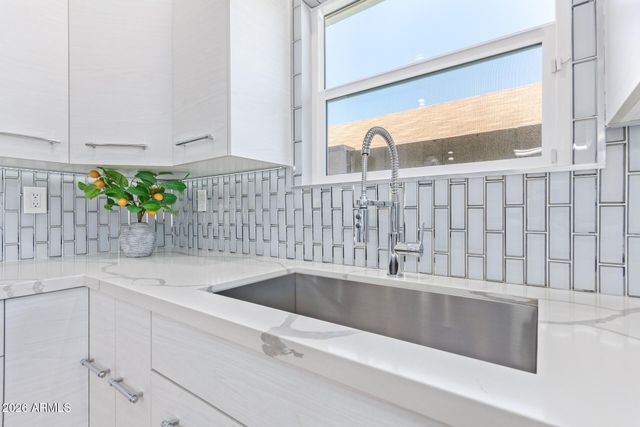 5210 W JUPITER Way N, Chandler, AZ 85226