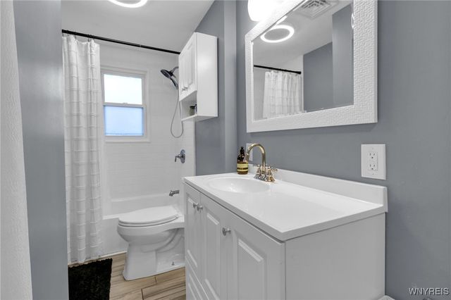 123 Kilbourne Road, Cheektowaga, NY 14225