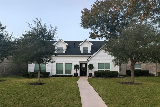 12322 Queensbury Lane, Houston, TX 77024