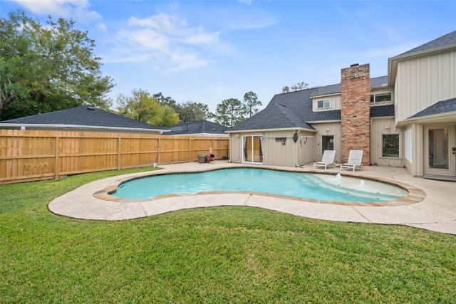 12322 Queensbury Lane, Houston, TX 77024