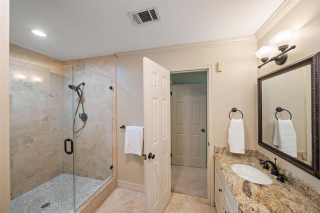 12322 Queensbury Lane, Houston, TX 77024