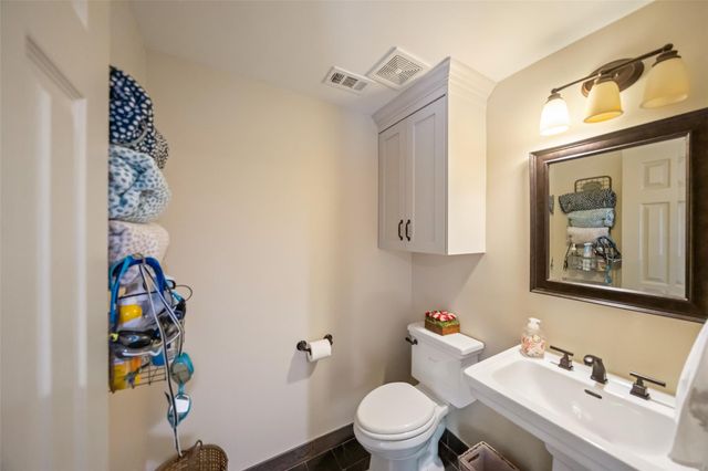 12322 Queensbury Lane, Houston, TX 77024