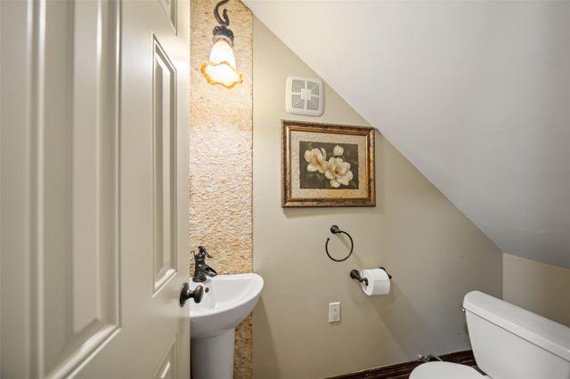 12322 Queensbury Lane, Houston, TX 77024