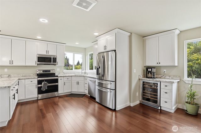 1521 Bertha Avenue NW, Bremerton, WA 98312