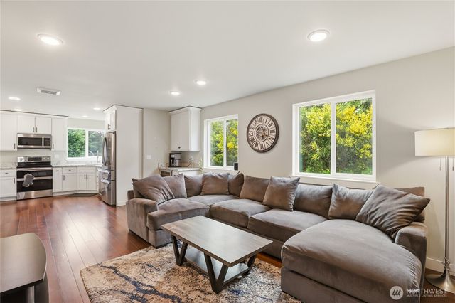 1521 Bertha Avenue NW, Bremerton, WA 98312