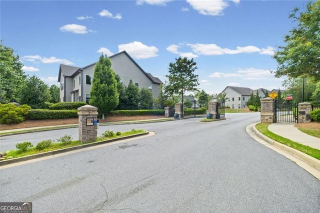 4493 Thach Avenue, Sugar Hill, GA 30518