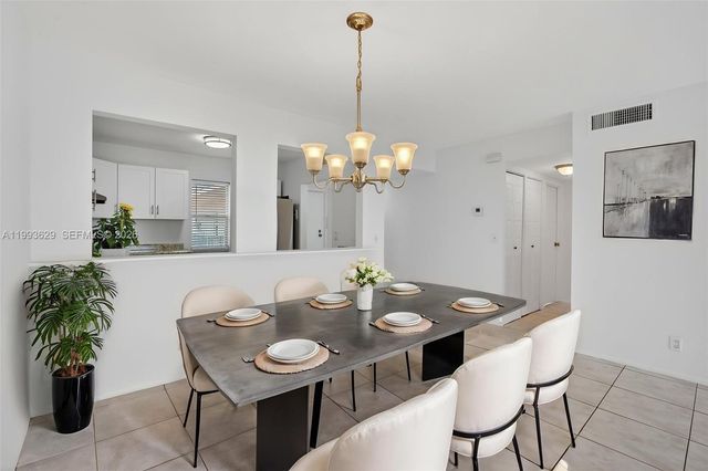 2821 Somerset Dr 302, Lauderdale Lakes, FL 33311