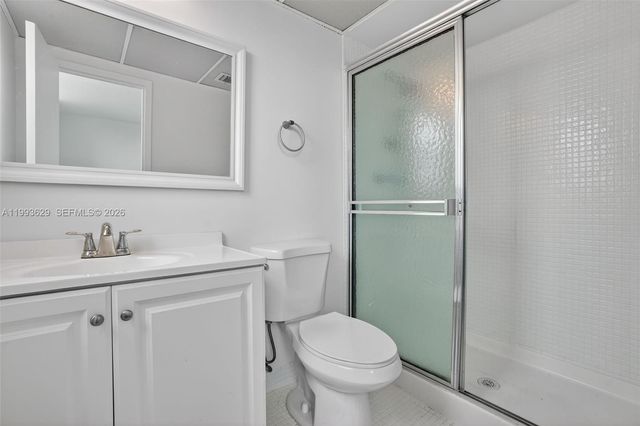 2821 Somerset Dr 302, Lauderdale Lakes, FL 33311