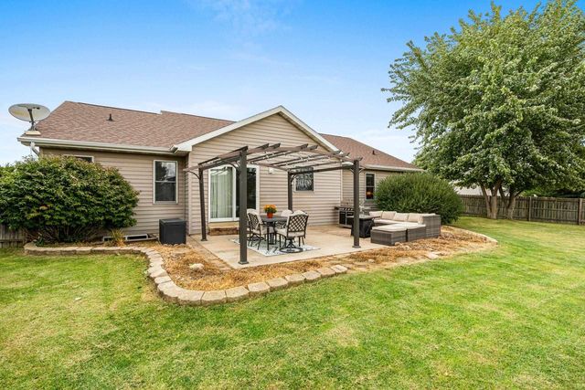 1661 W KAYLEE LANE, Appleton, WI 54913