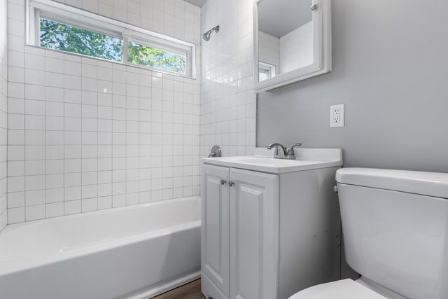 7520 Chestnut Avenue, Hammond, IN 46324