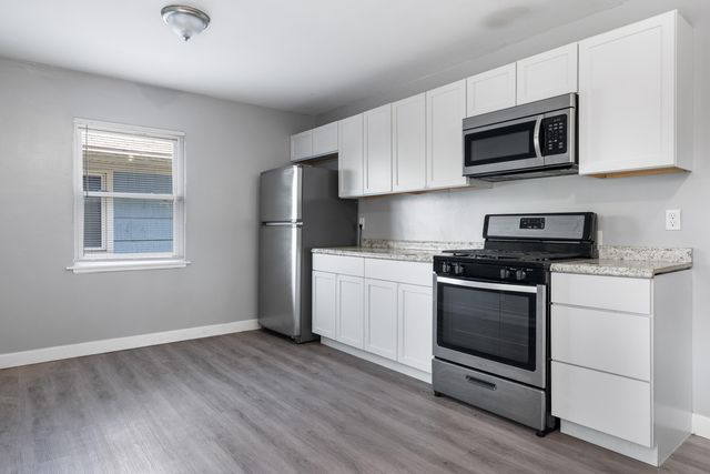 7520 Chestnut Avenue, Hammond, IN 46324