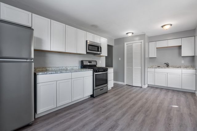 7520 Chestnut Avenue, Hammond, IN 46324