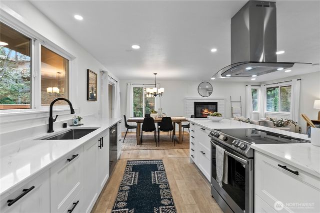 6104 145th Street SW, Edmonds, WA 98026