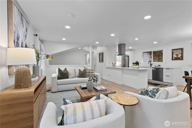 6104 145th Street SW, Edmonds, WA 98026