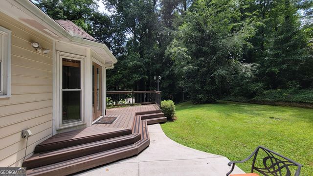 1238 Dunbrooke Lane, Dunwoody, GA 30338