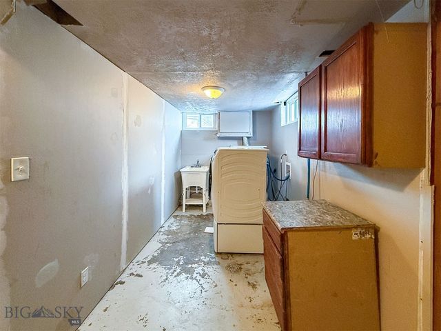 1701 8th Avenue N, Great Falls, MT 59401