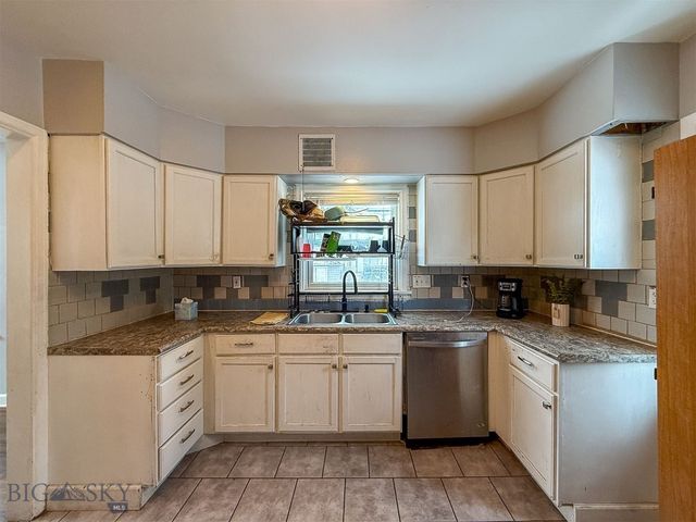 1701 8th Avenue N, Great Falls, MT 59401