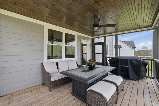 912 Equestrian Drive, Soddy Daisy, TN 37379