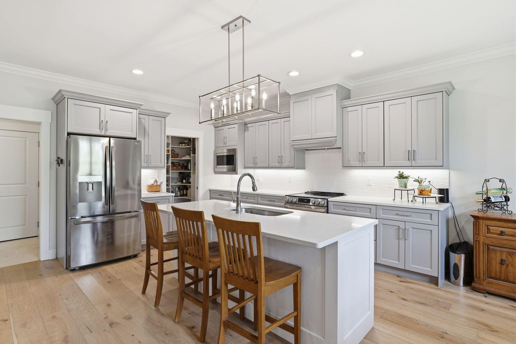 912 Equestrian Drive, Soddy Daisy, TN 37379