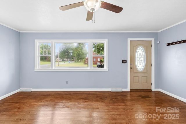 1300 Montgomery Avenue, Albemarle, NC 28001