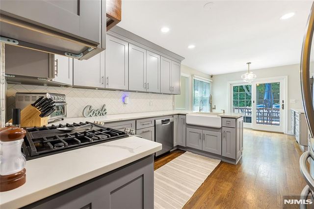 534 Alosio Drive, River Vale, NJ 07675