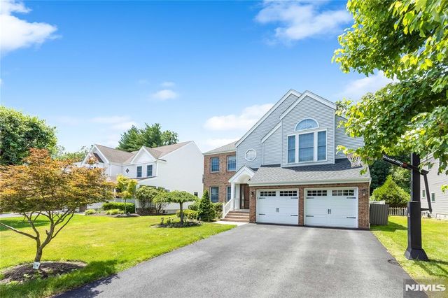 534 Alosio Drive, River Vale, NJ 07675