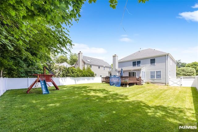 534 Alosio Drive, River Vale, NJ 07675
