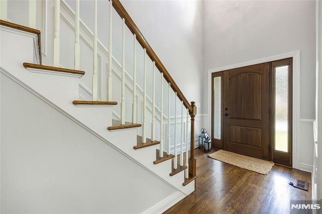 534 Alosio Drive, River Vale, NJ 07675