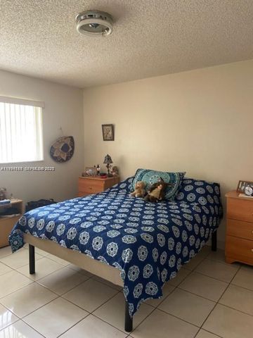 8851 NW 119th St 1113-1, Hialeah Gardens, FL 33018