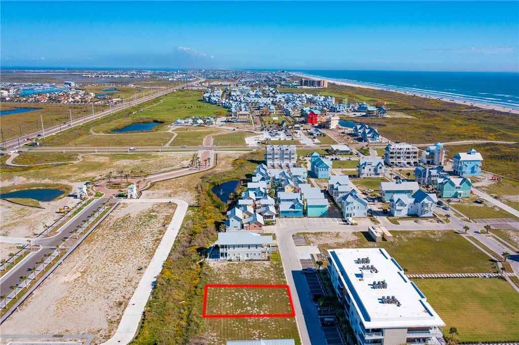 631 Center Square West, Port Aransas, TX 78373 — photo 2