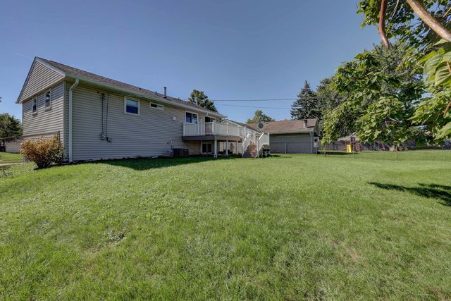 276 E Wrightwood Avenue, Glendale Heights, IL 60139