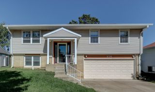 276 E Wrightwood Avenue, Glendale Heights, IL 60139