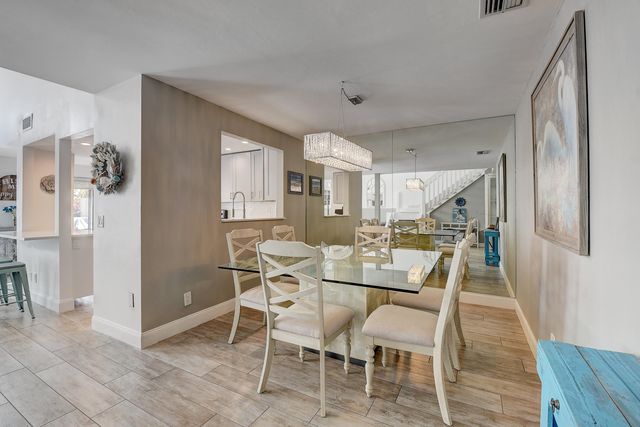6595 Parkview Drive A, Boca Raton, FL 33433