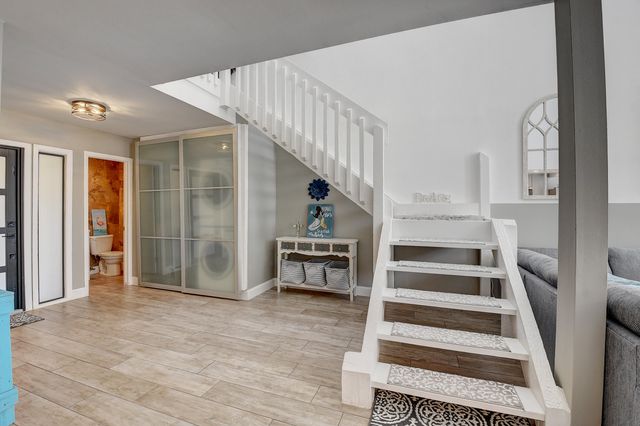 6595 Parkview Drive A, Boca Raton, FL 33433