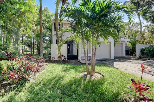 6595 Parkview Drive A, Boca Raton, FL 33433