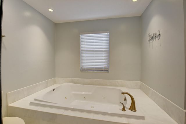 6595 Parkview Drive A, Boca Raton, FL 33433