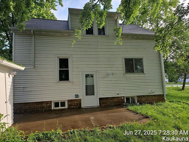 227 E 10TH STREET, Kaukauna, WI 54130