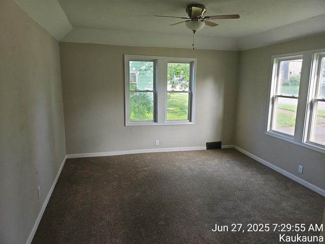 227 E 10TH STREET, Kaukauna, WI 54130