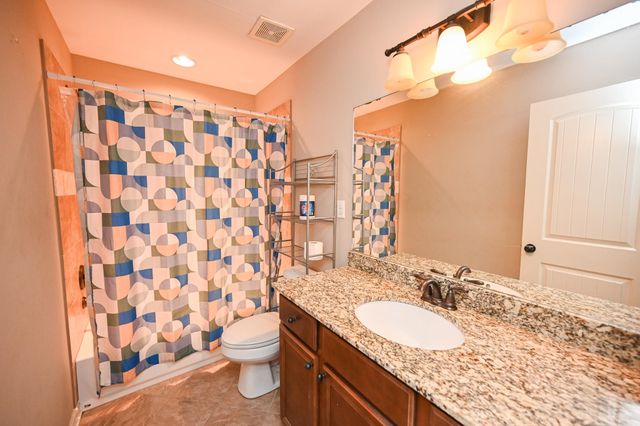 5093 LAUREL SPRINGS DR, Memphis, TN 38125