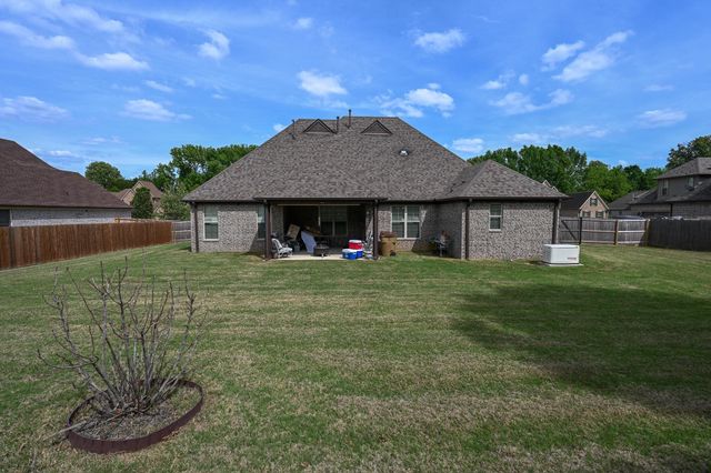 5093 LAUREL SPRINGS DR, Memphis, TN 38125