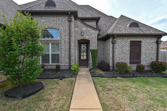 5093 LAUREL SPRINGS DR, Memphis, TN 38125