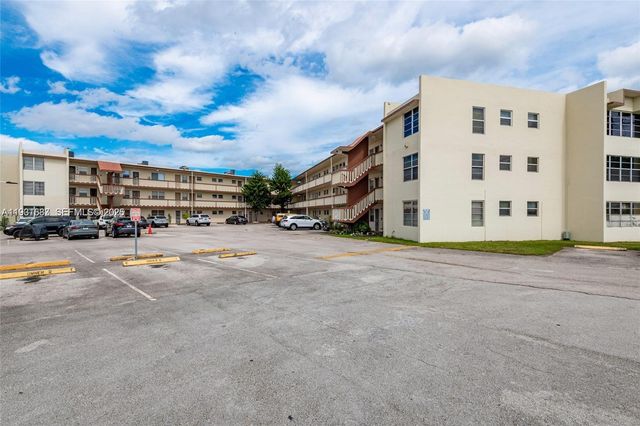 1481 NE Miami Gardens Drive 368, Miami, FL 33179