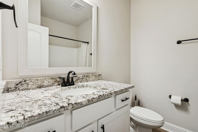 1 Bear Point Way, Long Beach, MS 39560