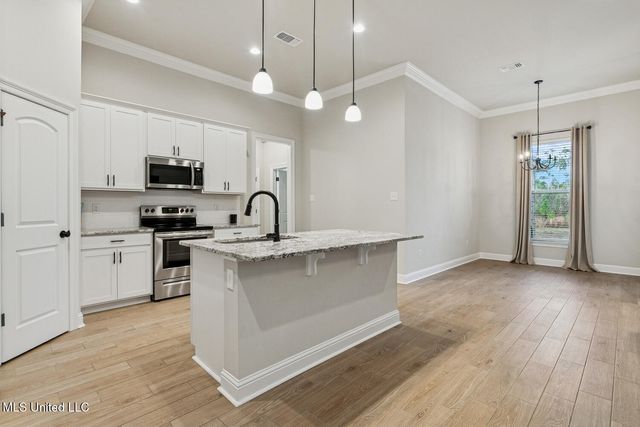 1 Bear Point Way, Long Beach, MS 39560