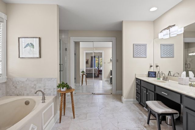 112 Lake Point Drive, Richmond, KY 40475