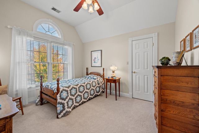 112 Lake Point Drive, Richmond, KY 40475