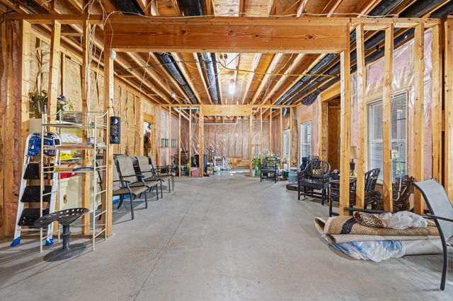 112 Lake Point Drive, Richmond, KY 40475